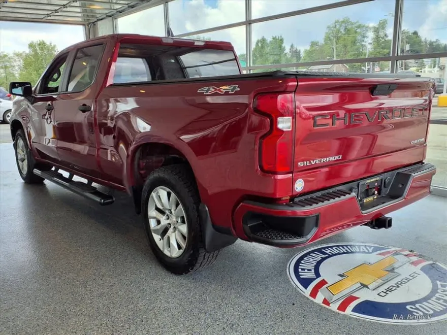 2019 Chevrolet Silverado 1500 Custom photo 1