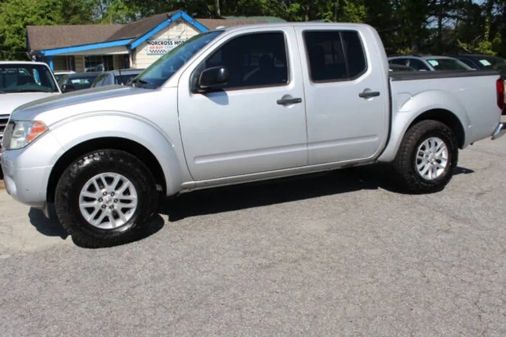 2015 Nissan Frontier S photo 1