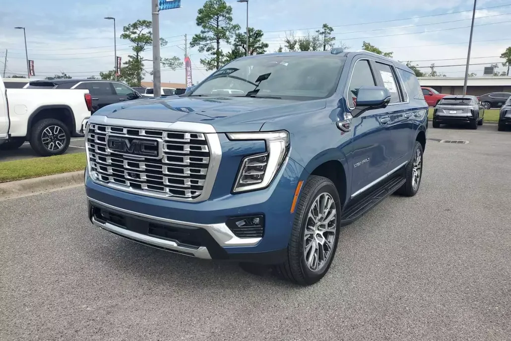 2025 Gmc Yukon XL Denali photo 1