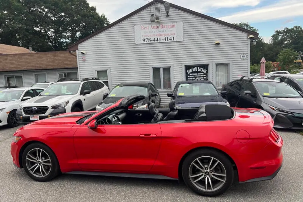 2015 Ford Mustang EcoBoost Premium photo 1