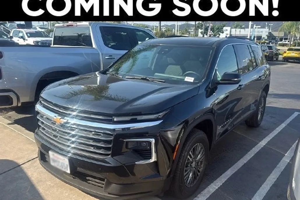2025 Chevrolet Traverse photo 1