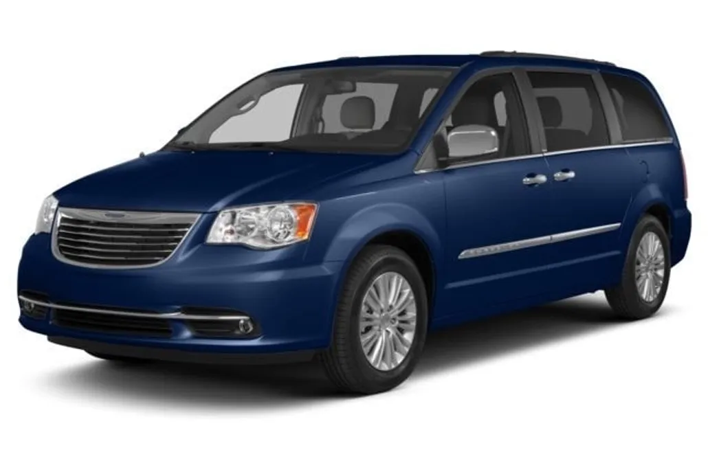 2013 Chrysler Town & Country photo 1