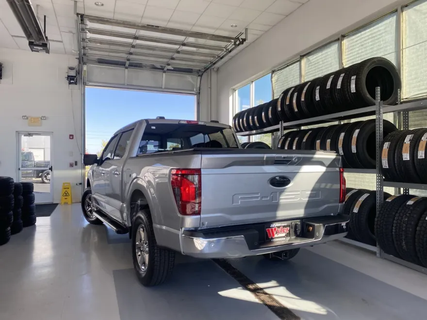 2024 Ford F-150 XLT photo 1