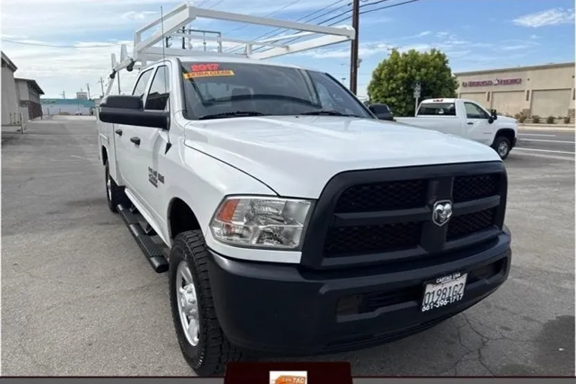 2017 Ram 2500 Tradesman photo 1