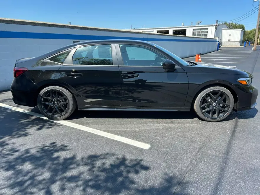 2026 Honda Civic Sport photo 1