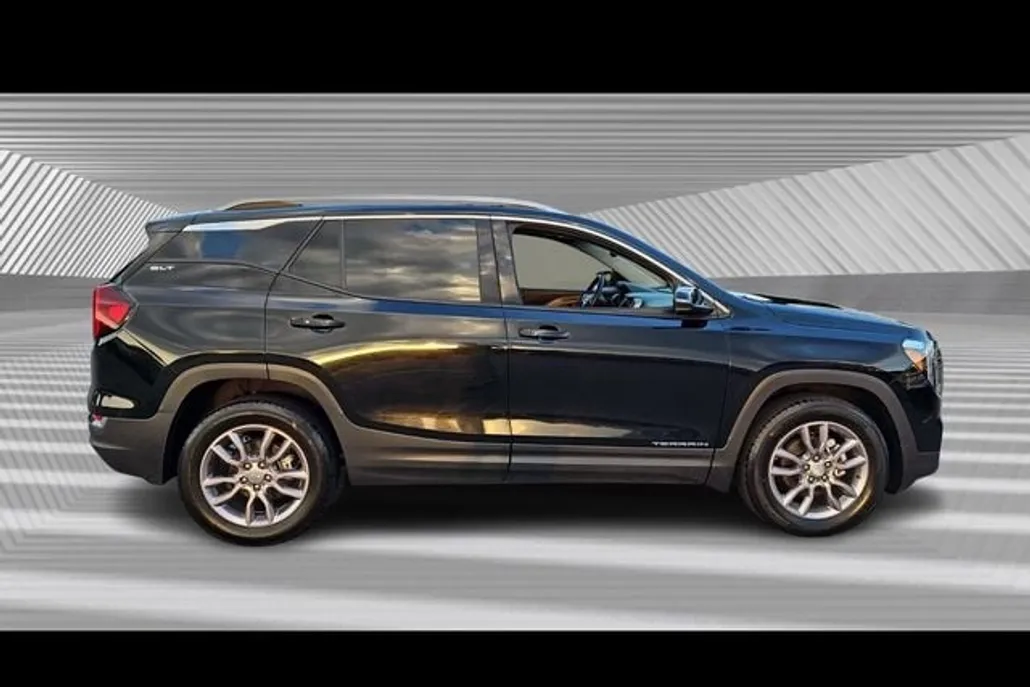 2023 Gmc Terrain SLT photo 1