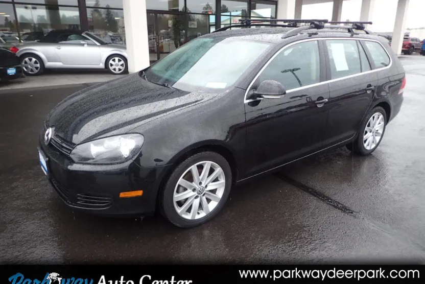 2012 Volkswagen Jetta SportWagen SE photo 1