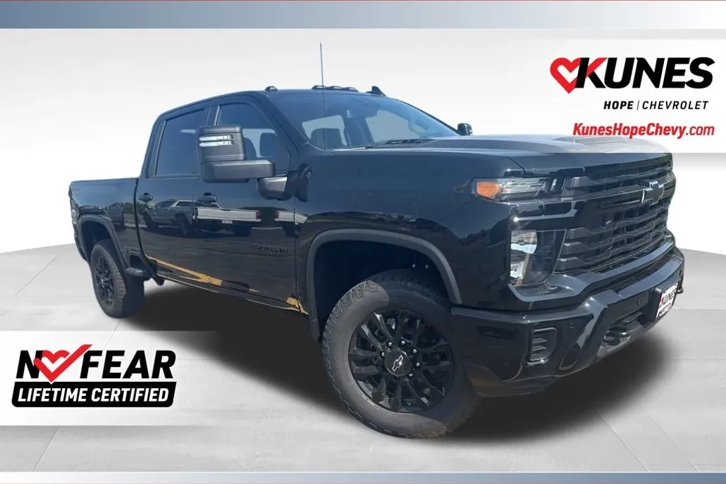 2025 Chevrolet Silverado 2500HD Custom photo 1