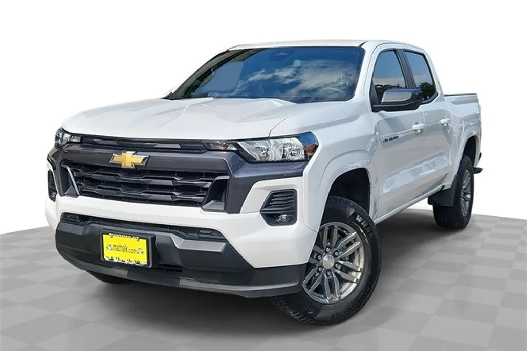 2023 Chevrolet Colorado LT photo 1