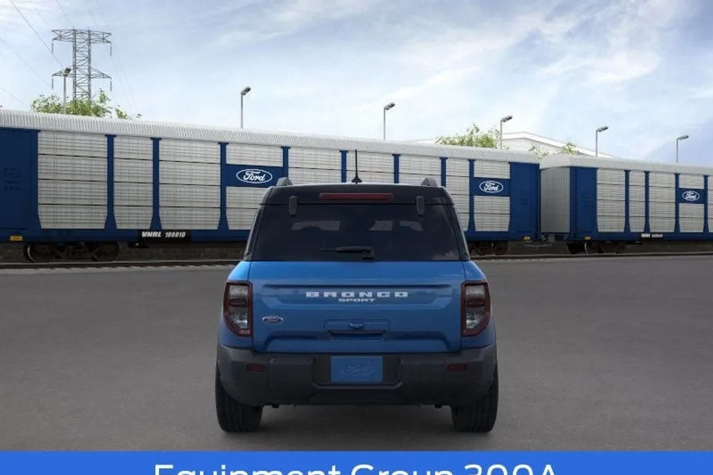 2025 Ford Bronco Sport Outer Banks photo 1