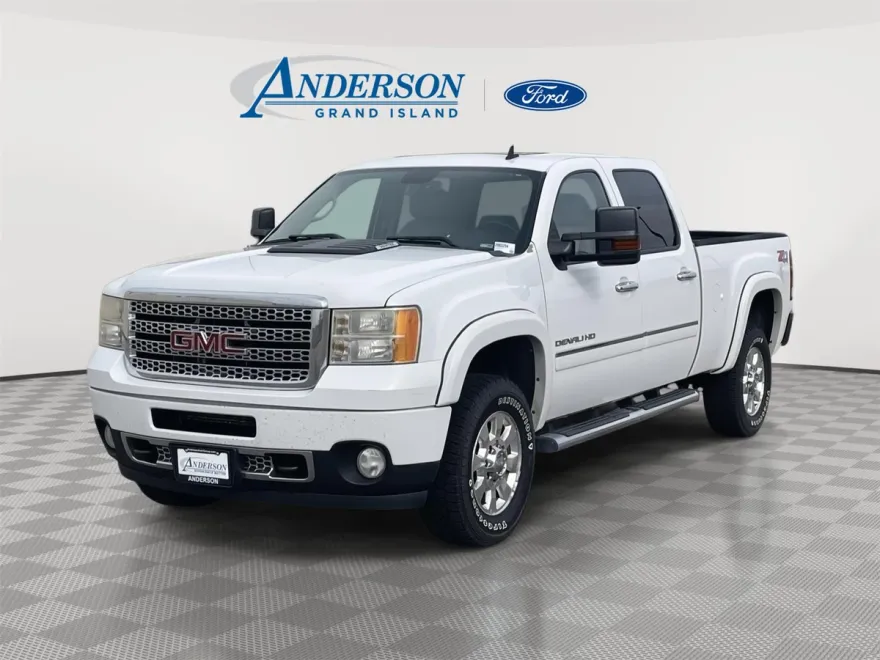 2011 Gmc Sierra Denali photo 1