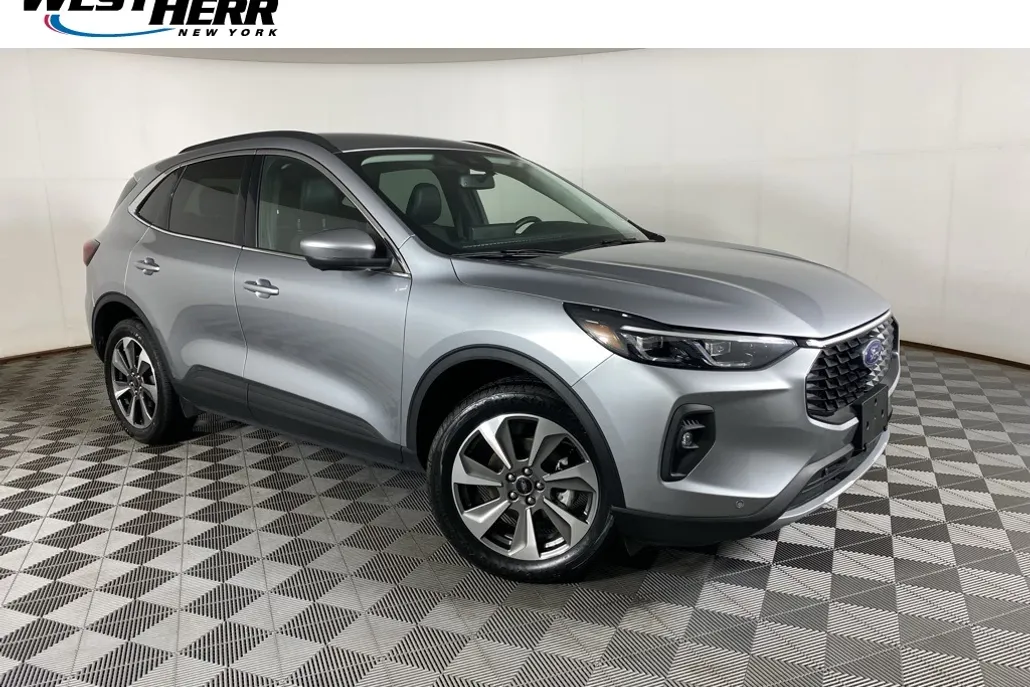 2024 Ford Escape Platinum photo 1