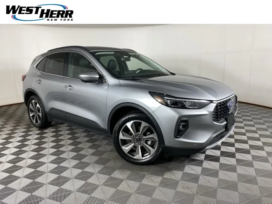 2024 Ford Escape Platinum photo 1