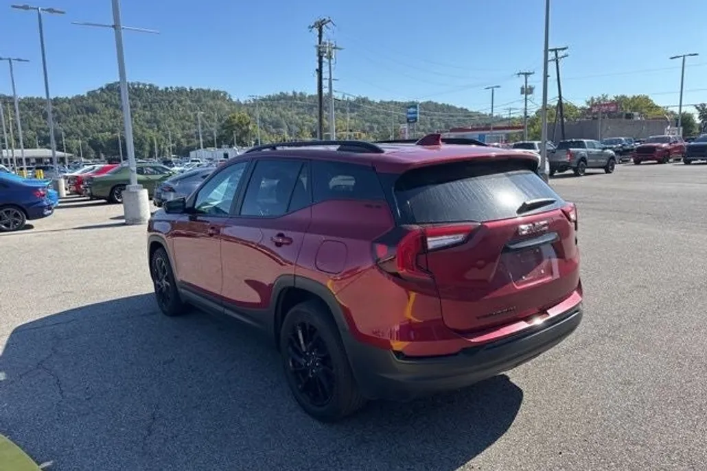 2023 Gmc Terrain SLE photo 1