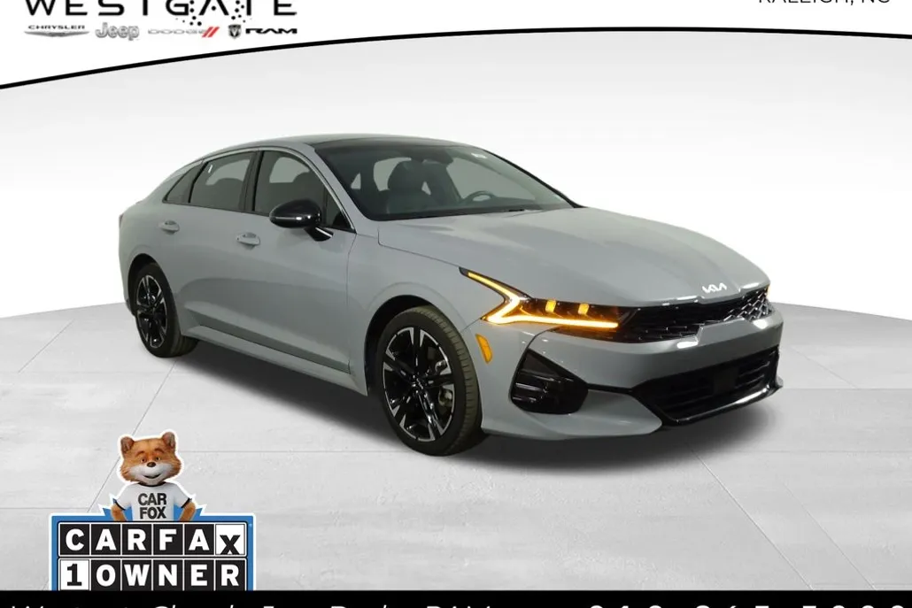 2024 Kia K5 GT-Line photo 1