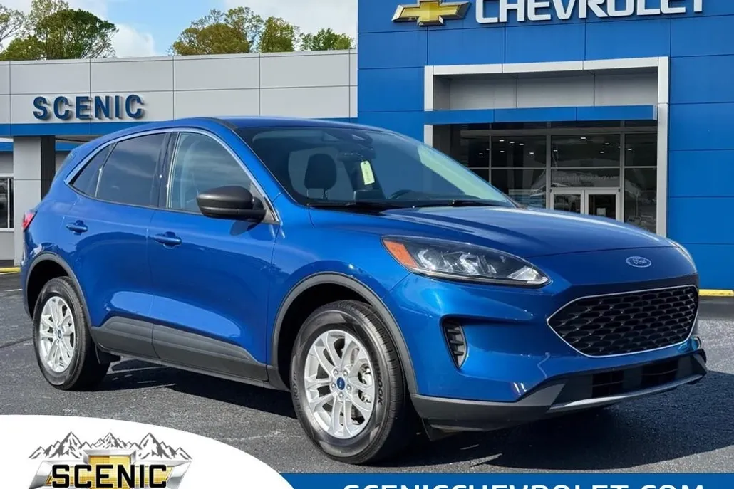 2022 Ford Escape Hybrid SE photo 1