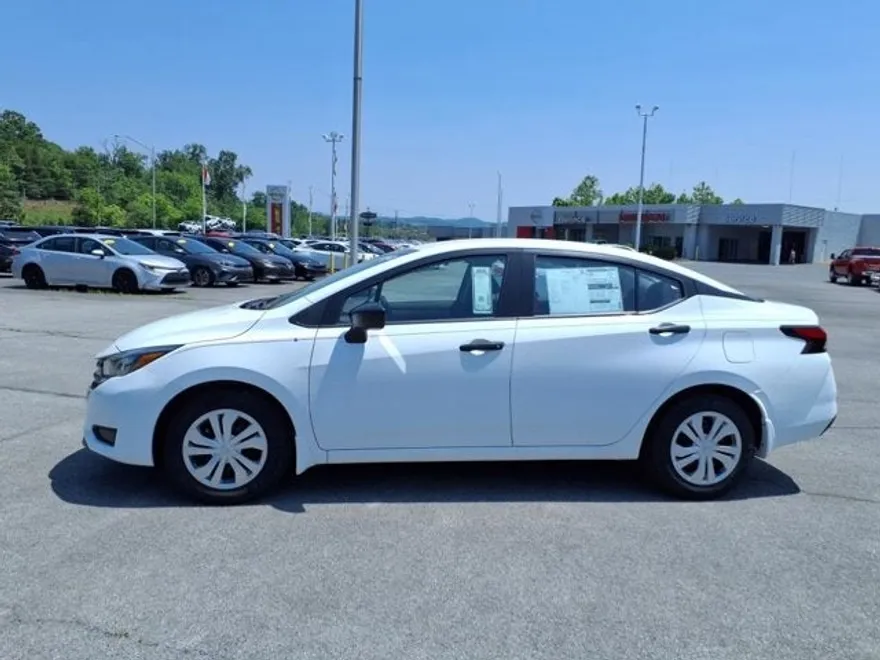 2025 Nissan Versa S photo 1