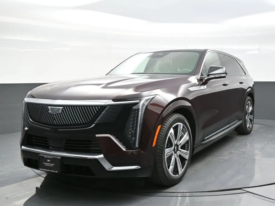 2026 Cadillac Escalade IQ Luxury photo 1