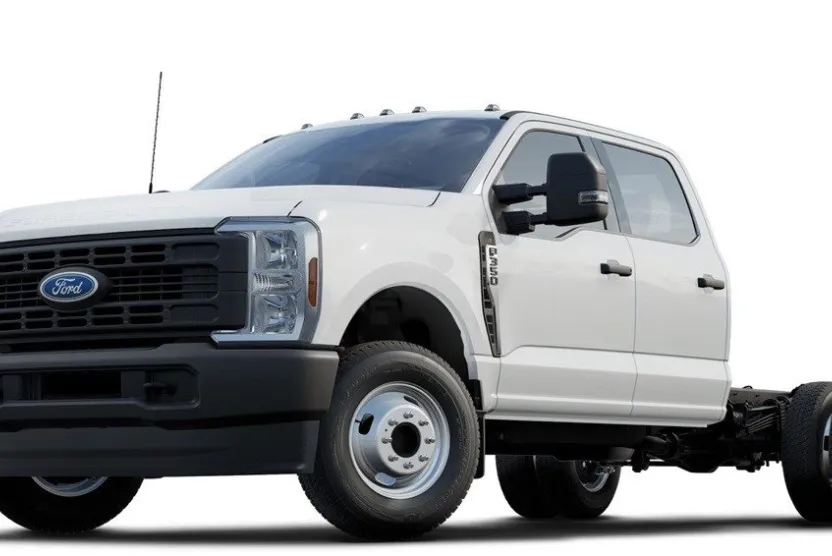2024 Ford F-350 XL photo 1