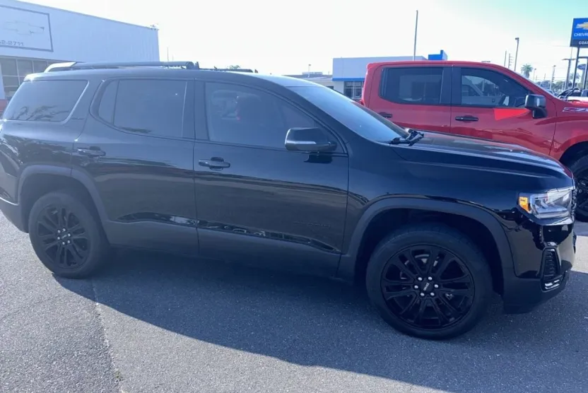 2022 Gmc Acadia SLE photo 1