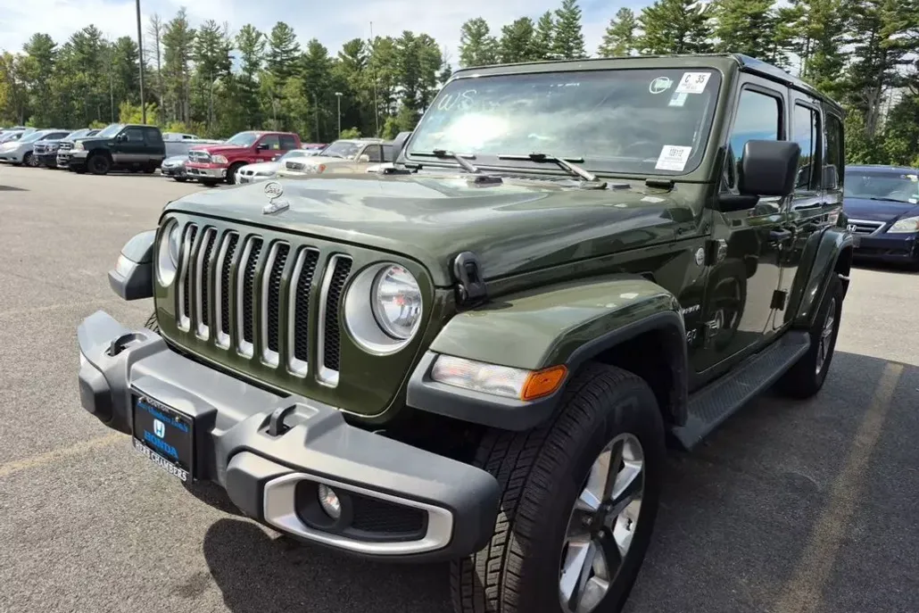 2023 Jeep Wrangler Sahara photo 1