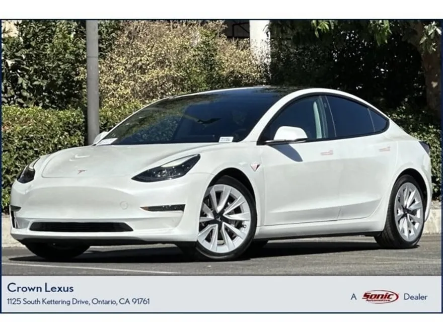 2021 Tesla Model 3 Standard Range Plus photo 1