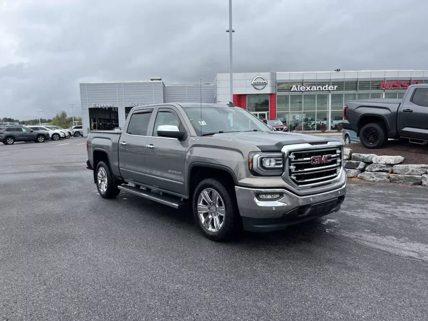 2017 Gmc Sierra 1500 SLT photo 1