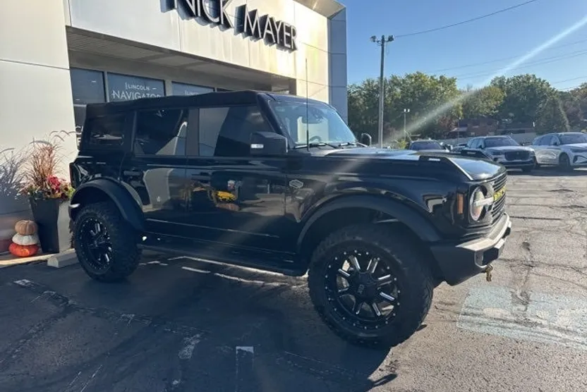 2022 Ford Bronco Wildtrak photo 1