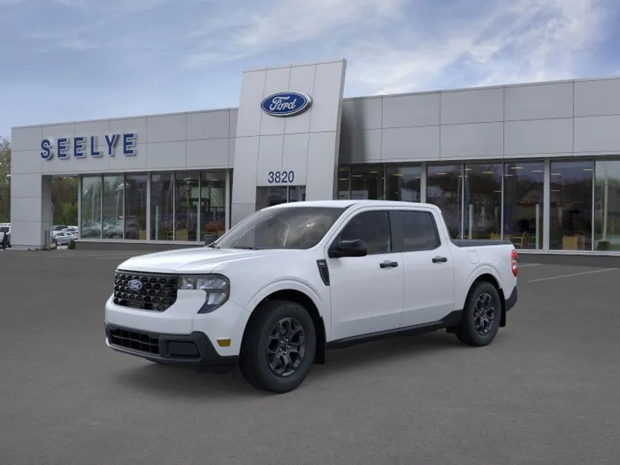 2025 Ford Maverick XLT photo 1
