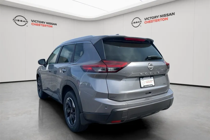 2026 Nissan Rogue SV photo 1