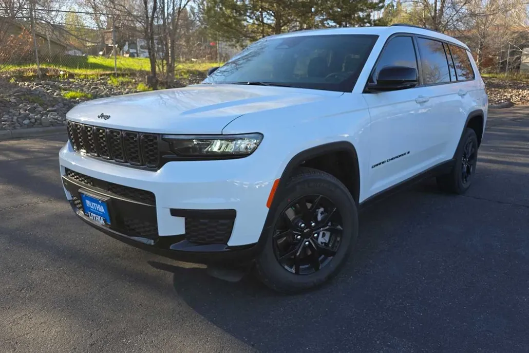 2025 Jeep Grand Cherokee Altitude X photo 1
