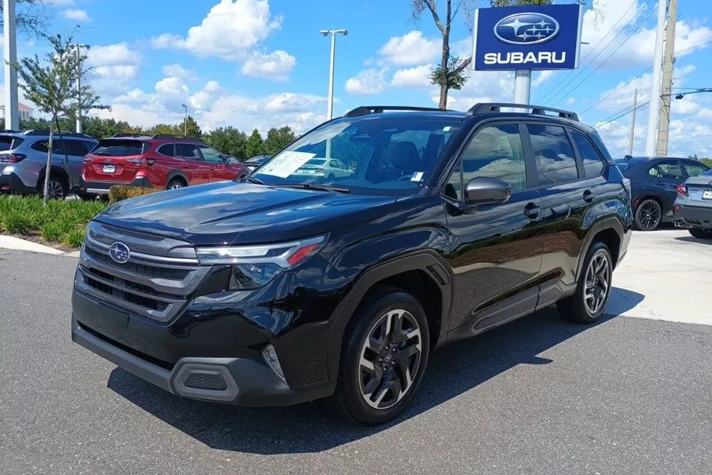 2025 Subaru Forester Limited photo 1