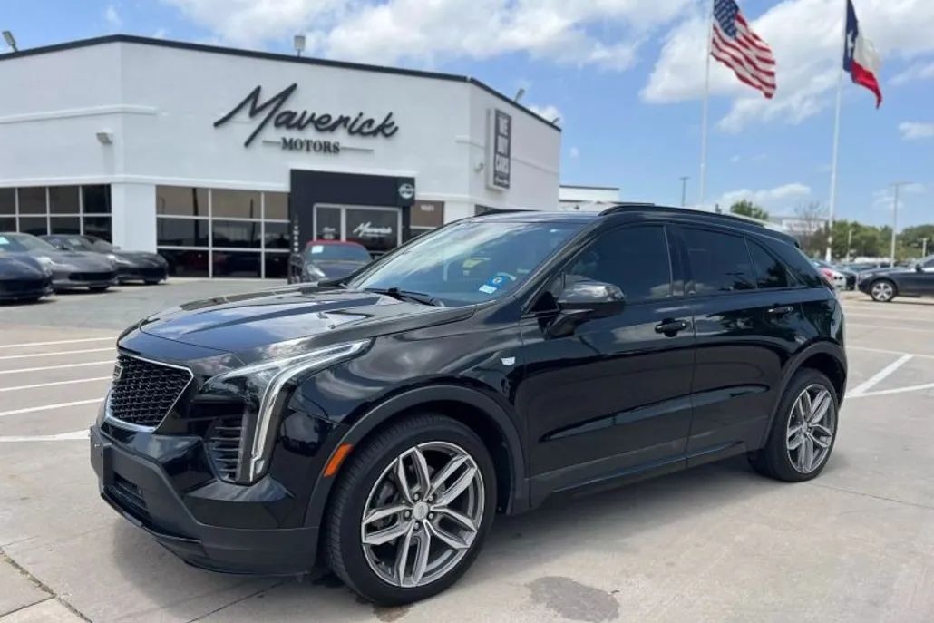 2019 Cadillac XT4 Sport photo 1