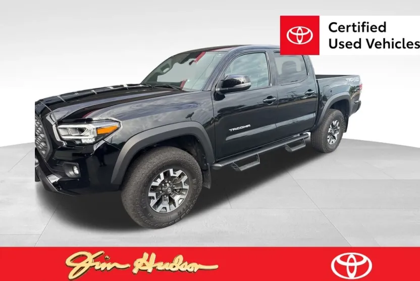 2023 Toyota Tacoma TRD V6 photo 1