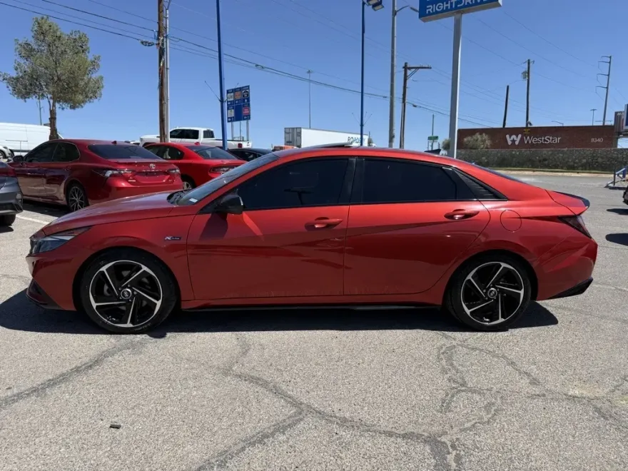 2021 Hyundai Elantra N Line photo 1