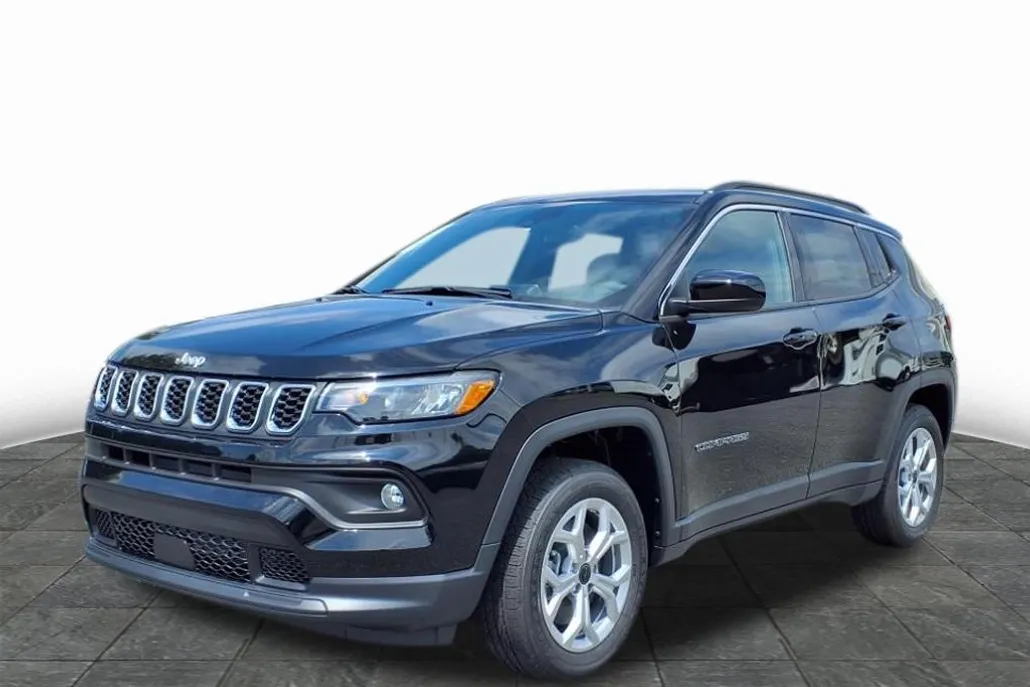 2025 Jeep Compass Latitude photo 1
