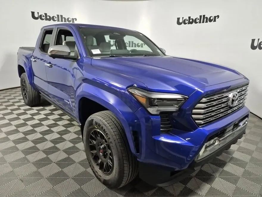2025 Toyota Tacoma Limited 4x4 Double Cab photo 1
