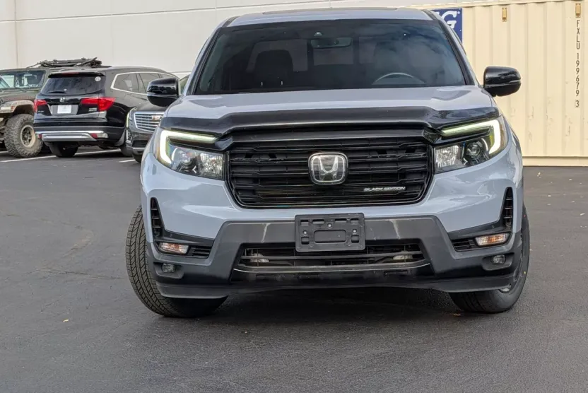 2022 Honda Ridgeline Black Edition photo 1