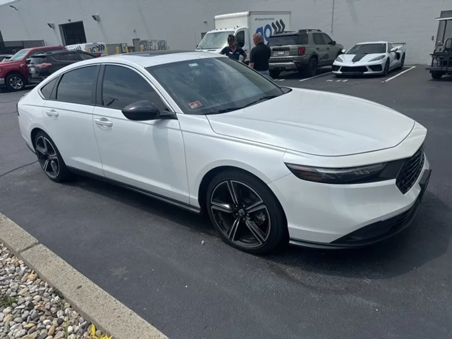 2023 Honda Accord Hybrid Sport photo 1