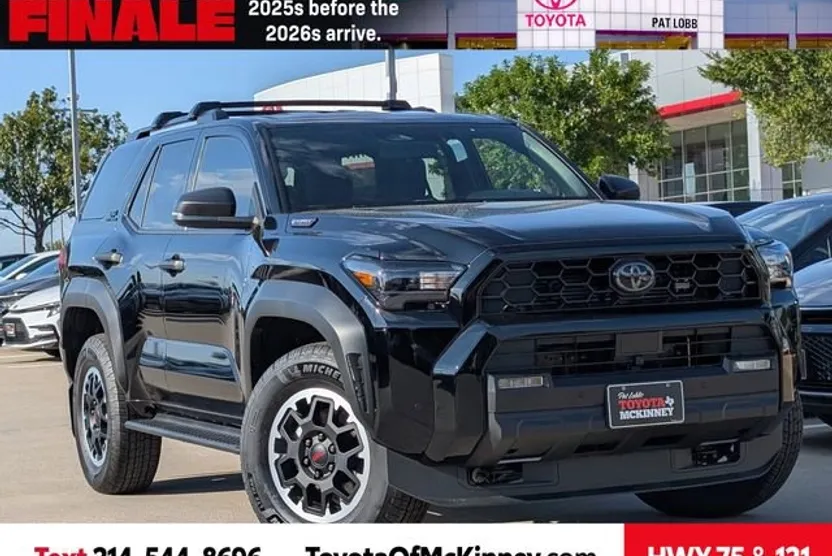 2025 Toyota 4Runner TRD Off-Road photo 1