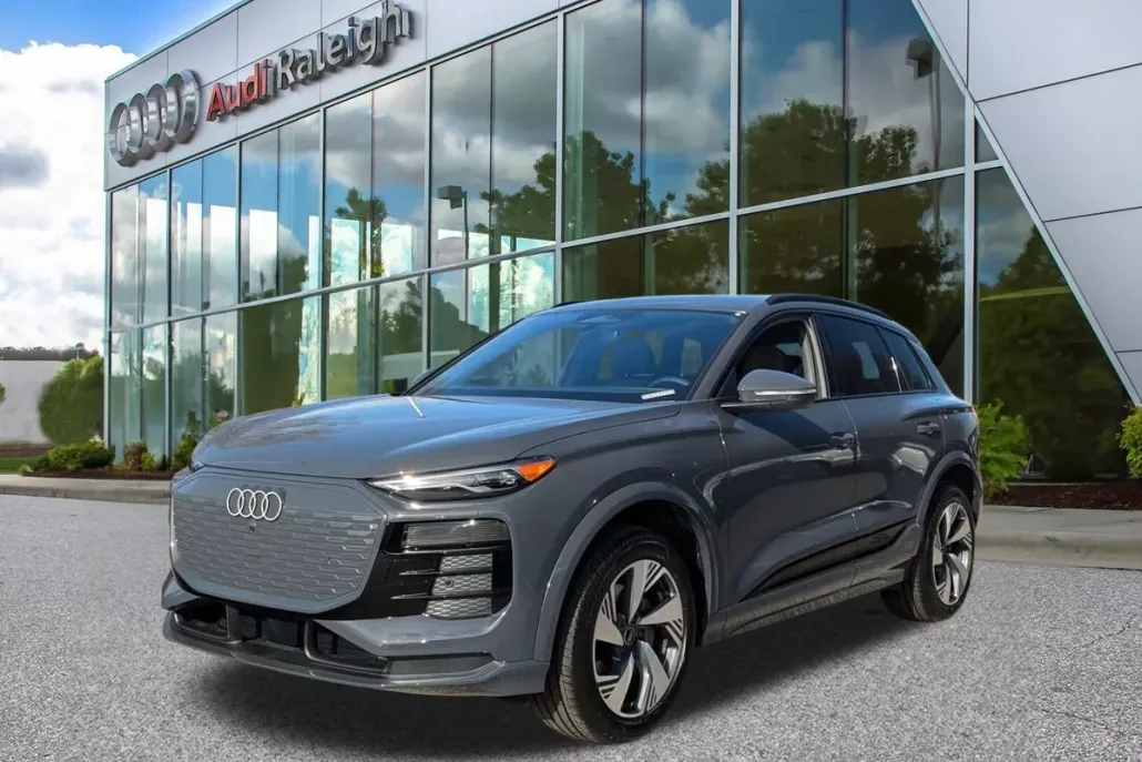 2025 Audi Q6 E-tron Premium photo 1