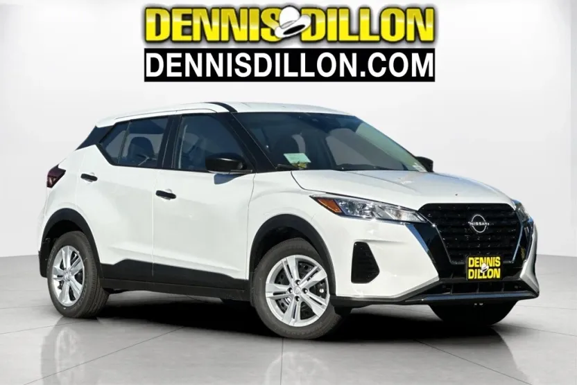 2025 Nissan Kicks Play S photo 1