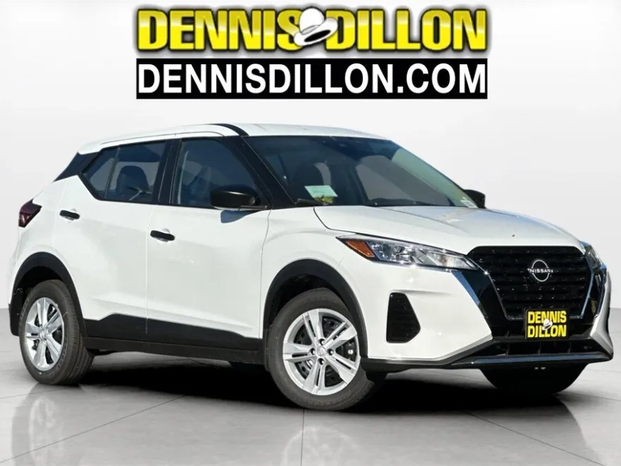 2025 Nissan Kicks Play S photo 1
