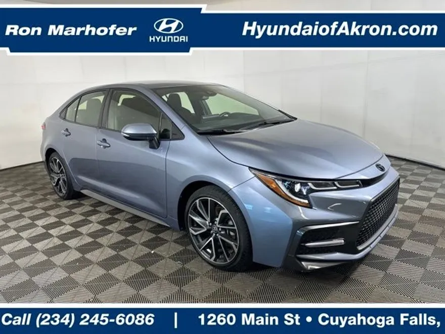 2022 Toyota Corolla SE photo 1