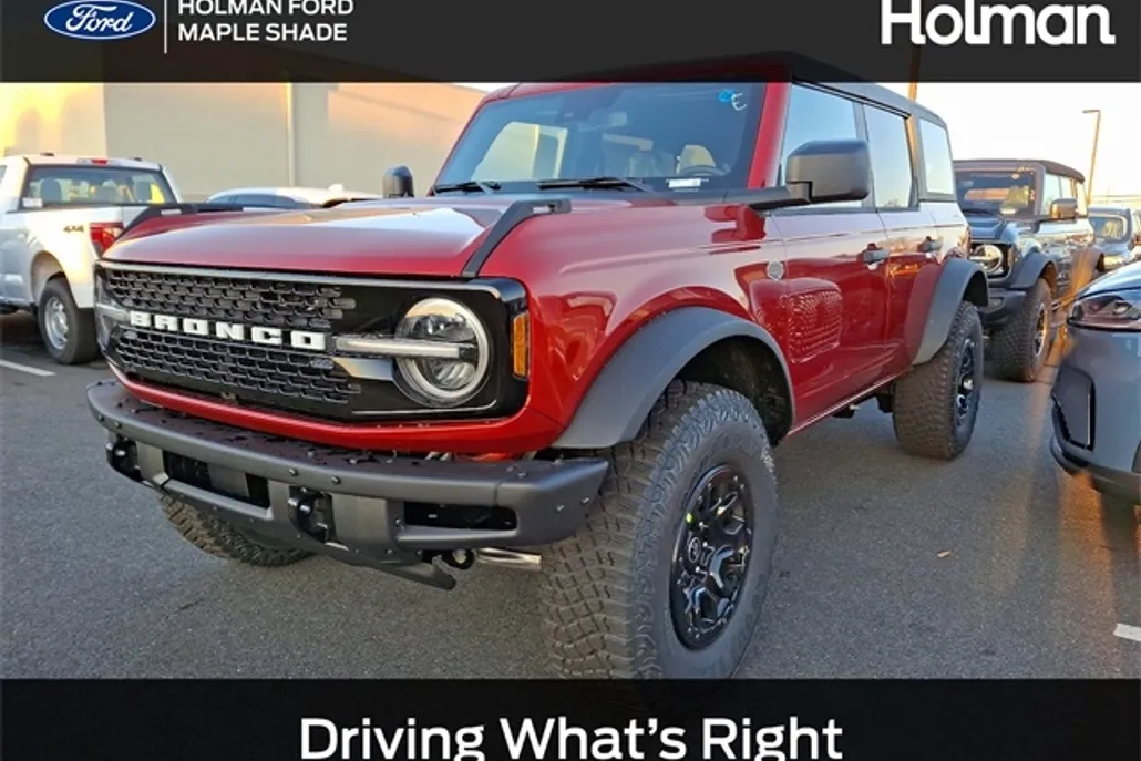 2024 Ford Bronco Wildtrak photo 1