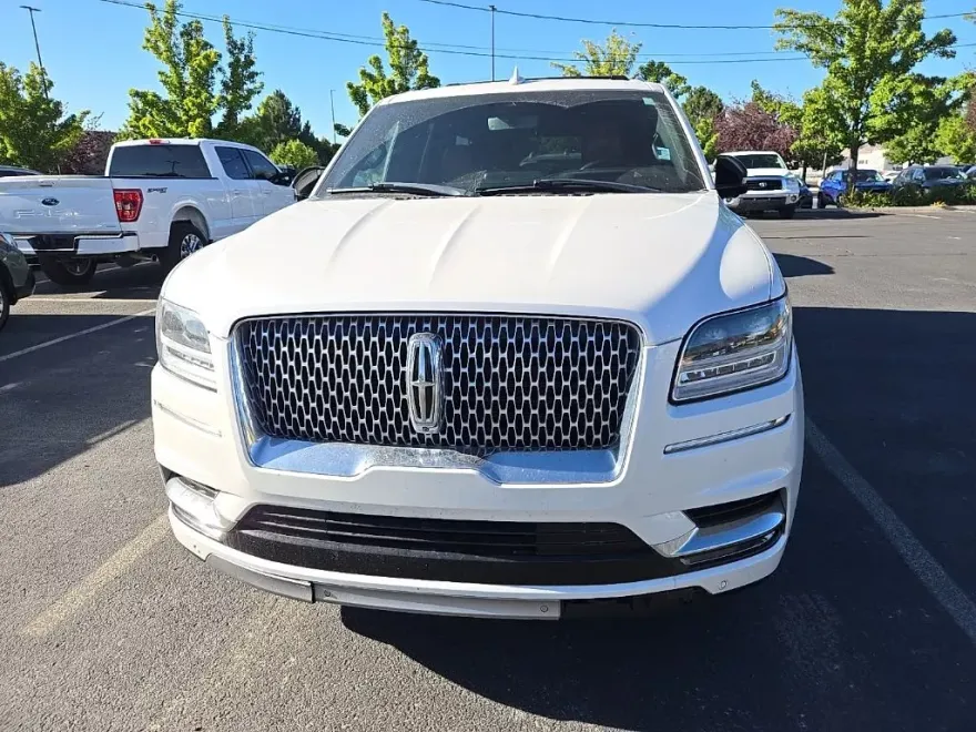 2019 Lincoln Navigator L Reserve photo 1