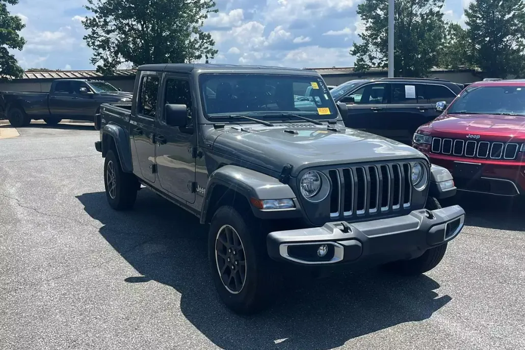 2023 Jeep Gladiator Overland photo 1