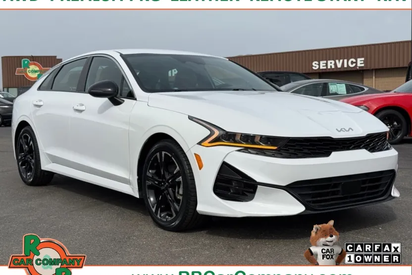 2022 Kia Forte LXS photo 1