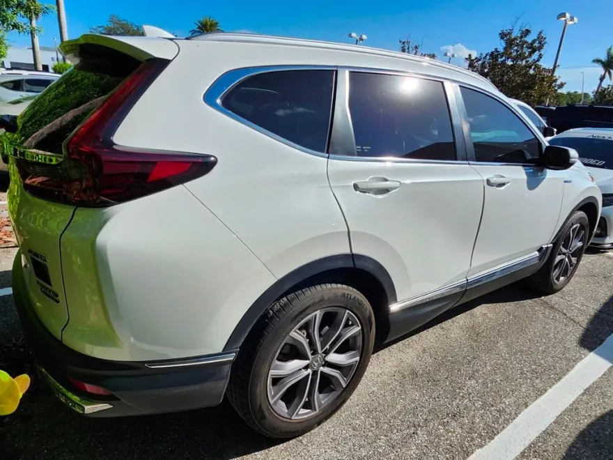 2022 Honda CR-V Hybrid Touring photo 1