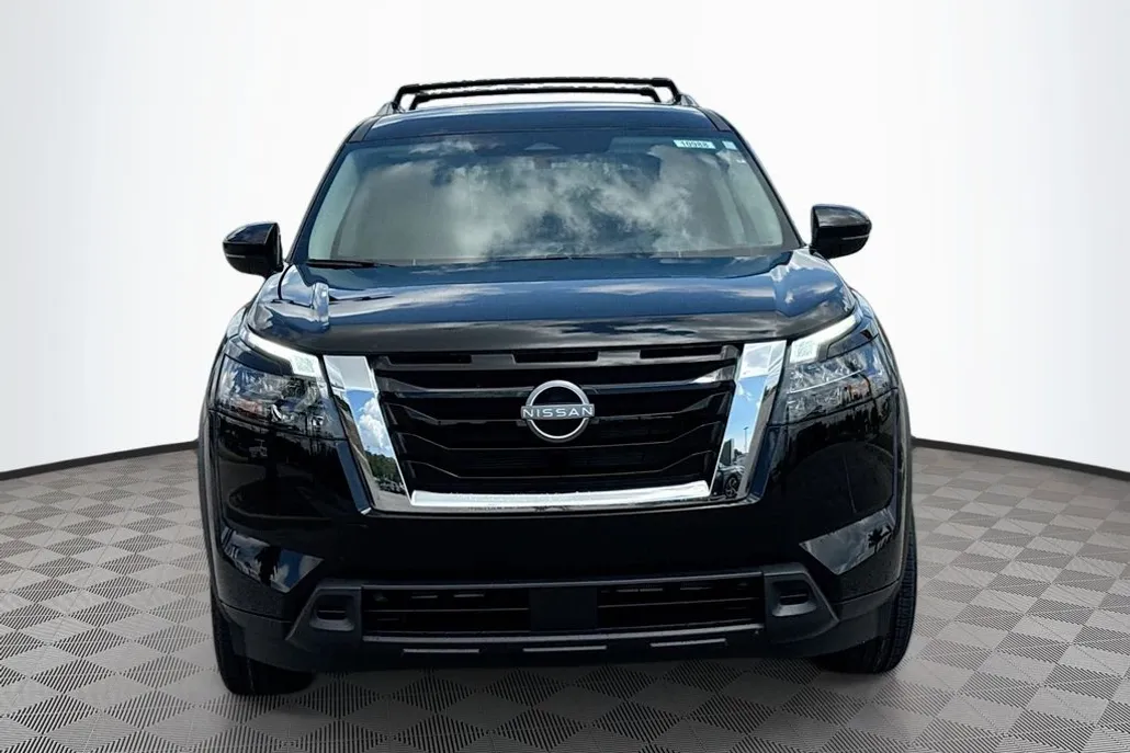 2025 Nissan Pathfinder SV photo 1